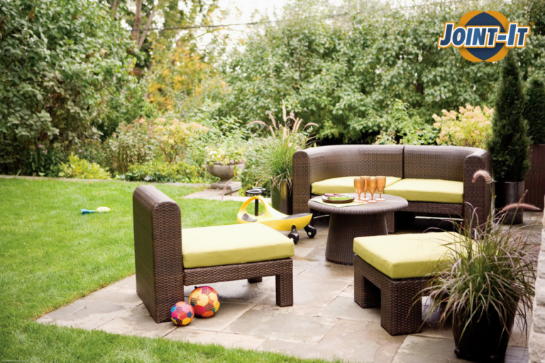 Choosing the Perfect Patio Furniture to Complement Your Paving