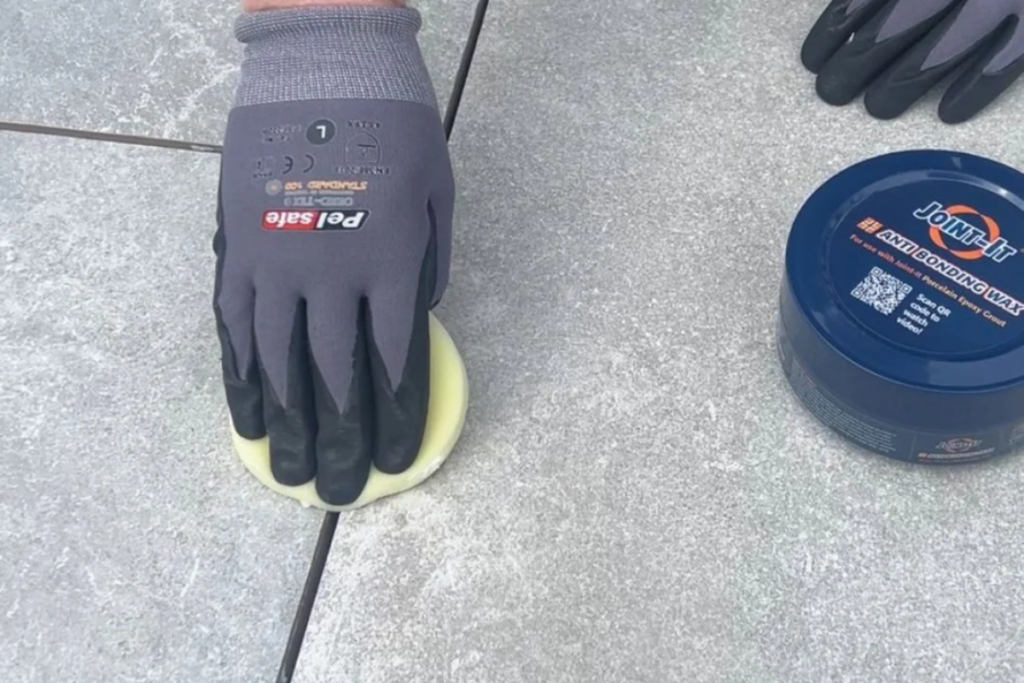 applying porcelain wax